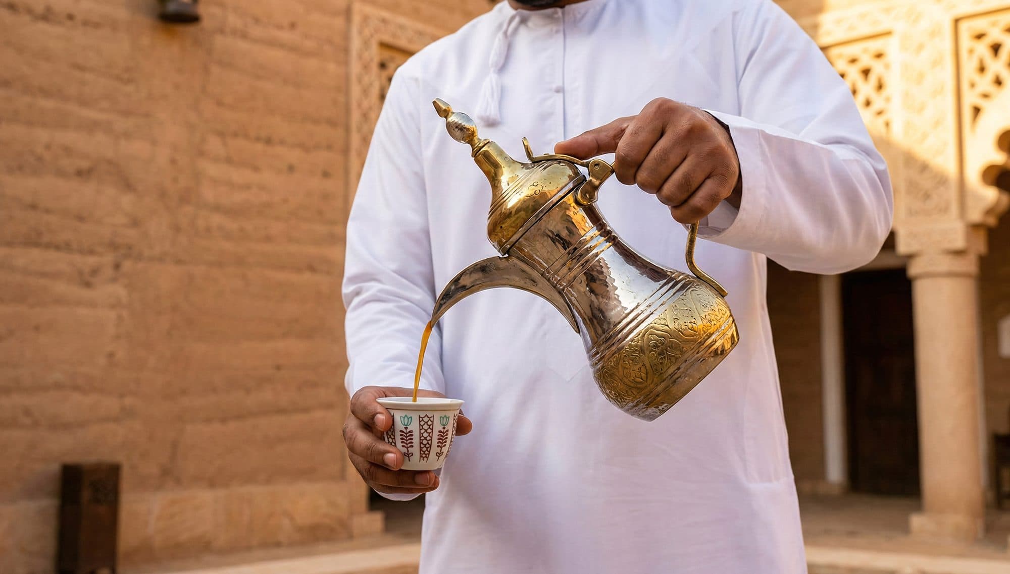 تشغيل الفنادق والاستشارات الفندقية